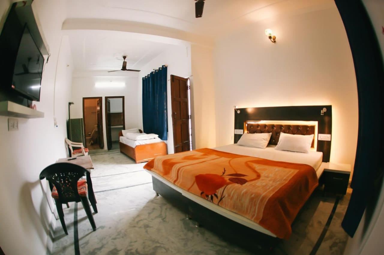 Maa Vaibhav Laxmi Guest House Risikés Kültér fotó